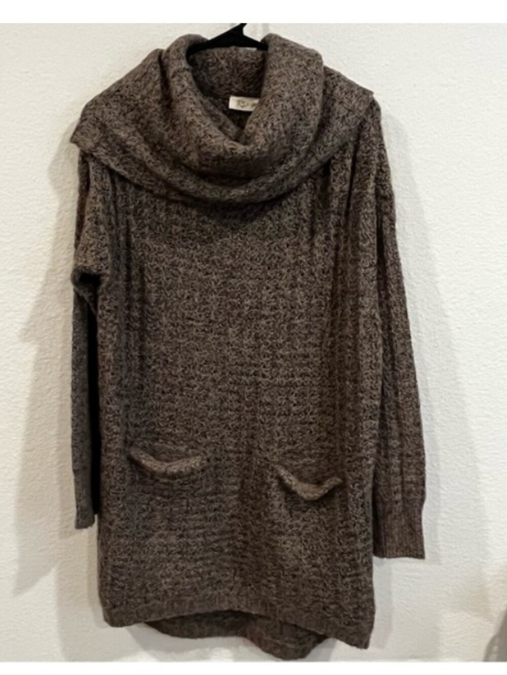 RD Style brown turtleneck sweater dress front pockets size small